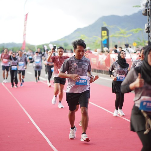 Race photo from KEDIRI HALF MARATHON 2026