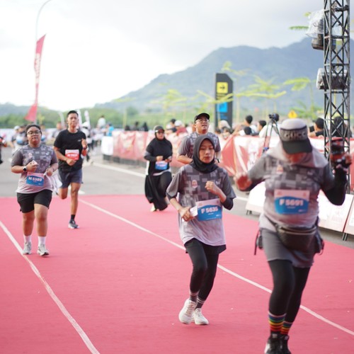 Race photo from KEDIRI HALF MARATHON 2026