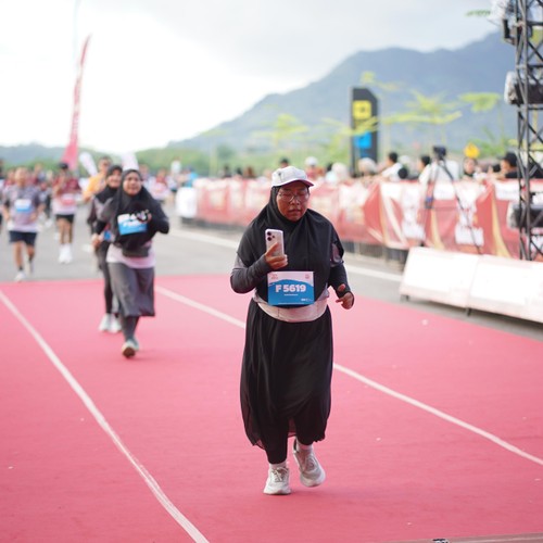 Race photo from KEDIRI HALF MARATHON 2026
