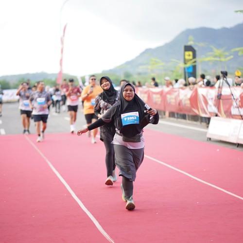 Race photo from KEDIRI HALF MARATHON 2026