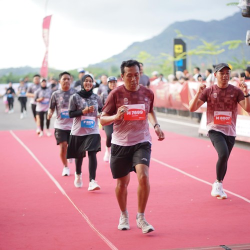 Race photo from KEDIRI HALF MARATHON 2026
