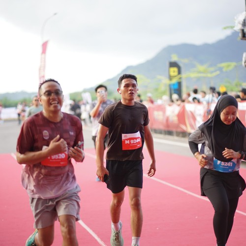 Race photo from KEDIRI HALF MARATHON 2026