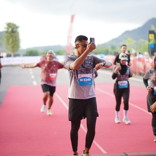 Race photo from KEDIRI HALF MARATHON 2026