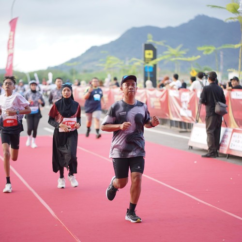 Race photo from KEDIRI HALF MARATHON 2026