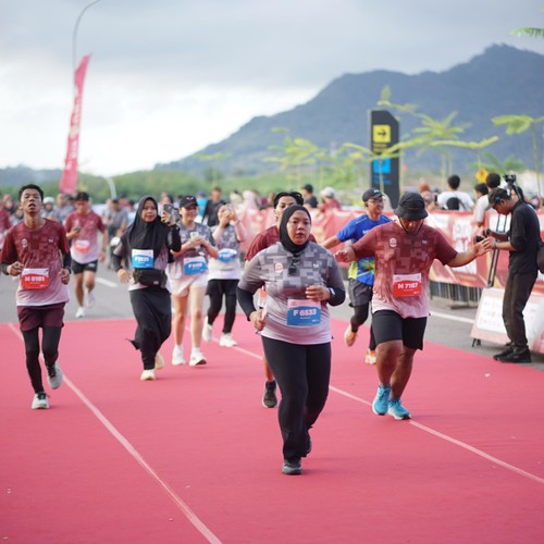 Race photo from KEDIRI HALF MARATHON 2026