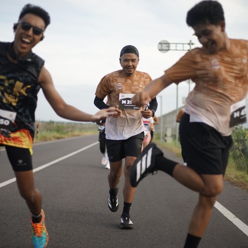 Race photo from KEDIRI HALF MARATHON 2026
