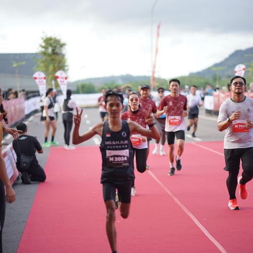 Race photo from KEDIRI HALF MARATHON 2026