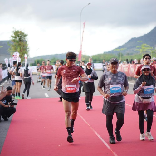 Race photo from KEDIRI HALF MARATHON 2026