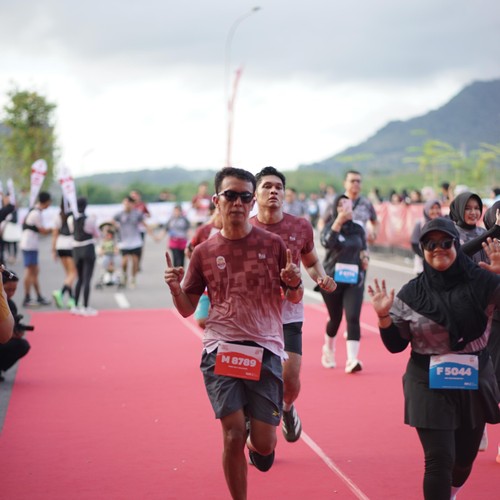 Race photo from KEDIRI HALF MARATHON 2026