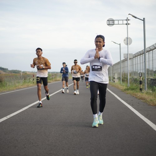 Race photo from KEDIRI HALF MARATHON 2026