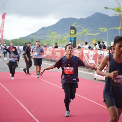 Race photo from KEDIRI HALF MARATHON 2026