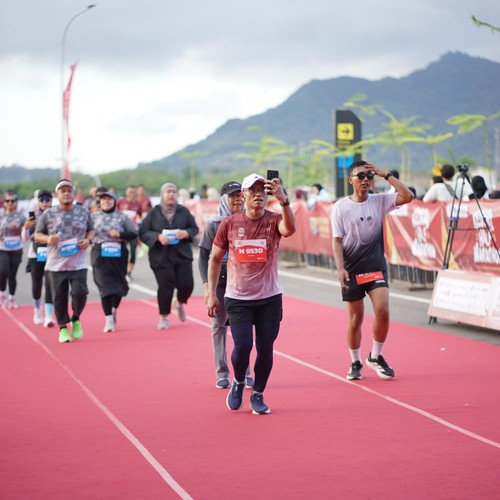 Race photo from KEDIRI HALF MARATHON 2026