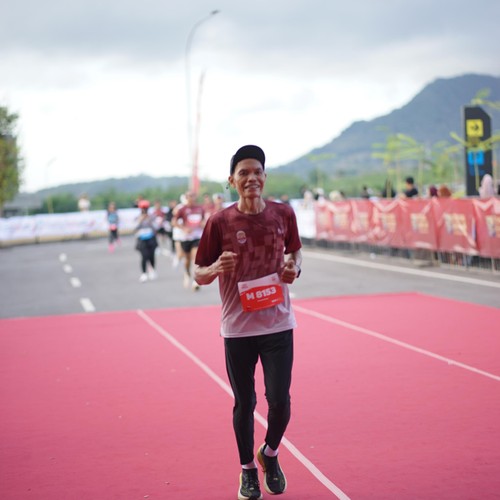 Race photo from KEDIRI HALF MARATHON 2026