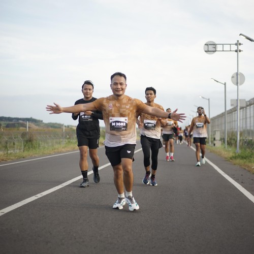 Race photo from KEDIRI HALF MARATHON 2026