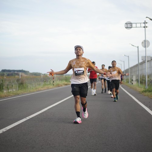 Race photo from KEDIRI HALF MARATHON 2026