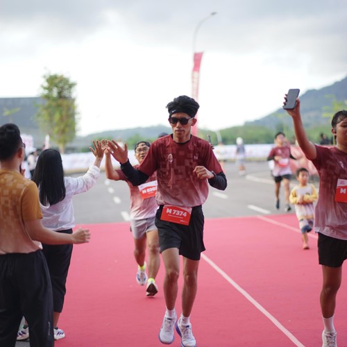Race photo from KEDIRI HALF MARATHON 2026