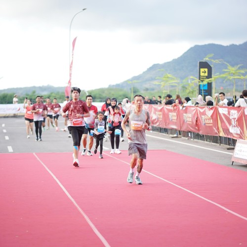 Race photo from KEDIRI HALF MARATHON 2026