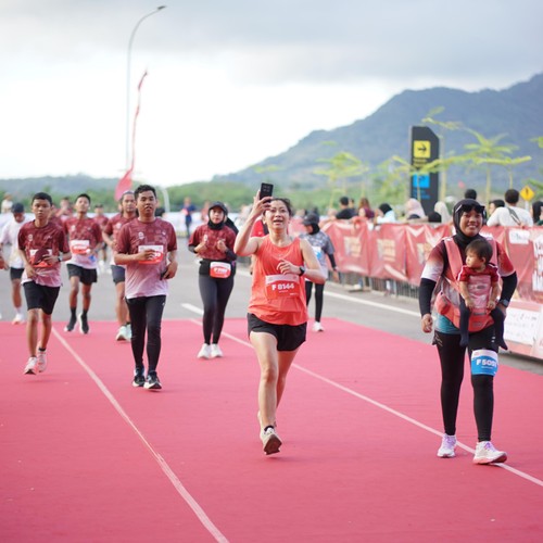 Race photo from KEDIRI HALF MARATHON 2026