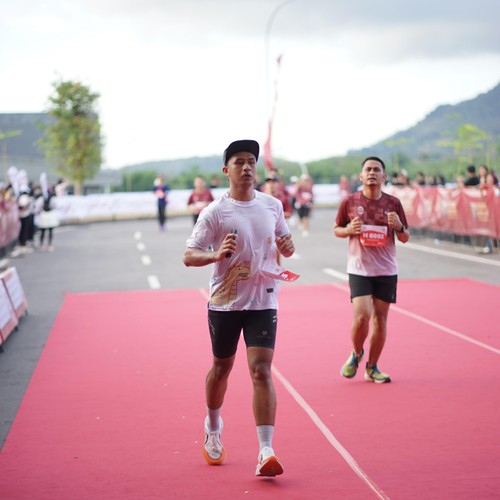 Race photo from KEDIRI HALF MARATHON 2026
