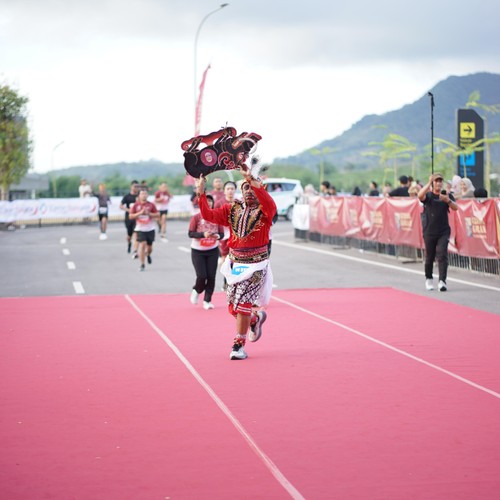 Race photo from KEDIRI HALF MARATHON 2026