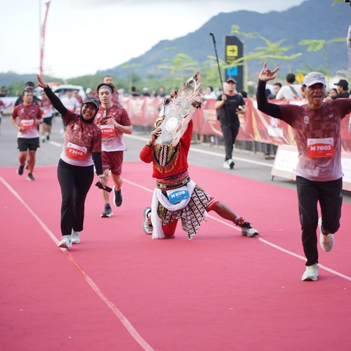 Race photo from KEDIRI HALF MARATHON 2026