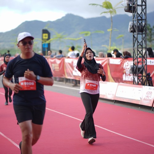 Race photo from KEDIRI HALF MARATHON 2026