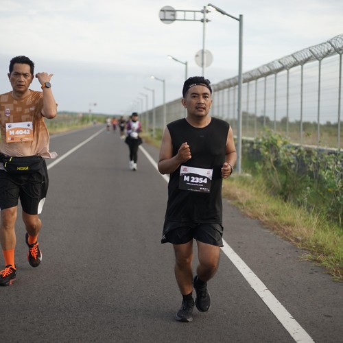 Race photo from KEDIRI HALF MARATHON 2026