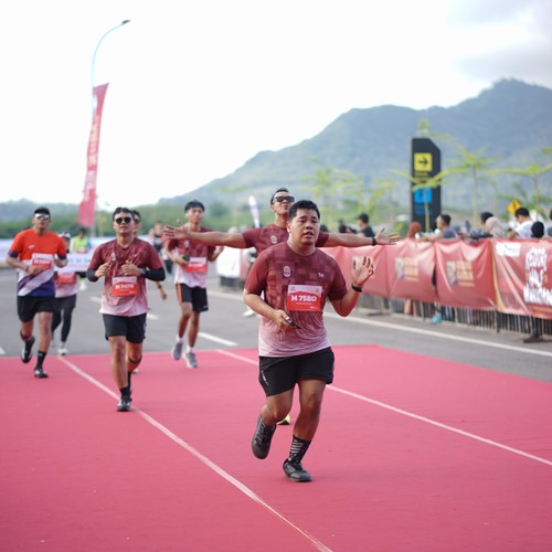 Race photo from KEDIRI HALF MARATHON 2026
