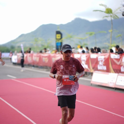 Race photo from KEDIRI HALF MARATHON 2026