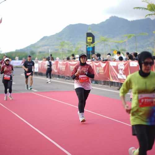 Race photo from KEDIRI HALF MARATHON 2026