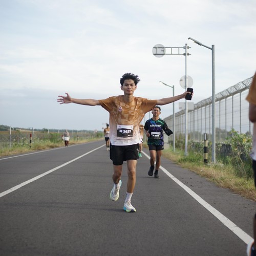 Race photo from KEDIRI HALF MARATHON 2026