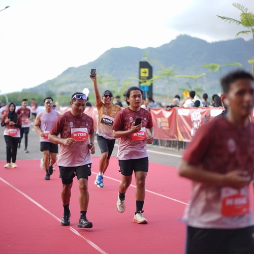 Race photo from KEDIRI HALF MARATHON 2026