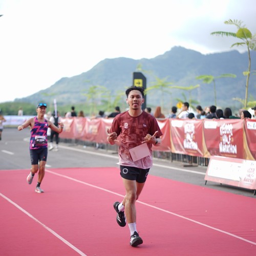 Race photo from KEDIRI HALF MARATHON 2026