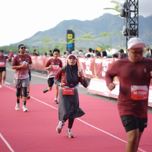 Race photo from KEDIRI HALF MARATHON 2026