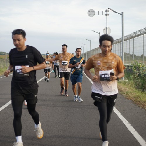 Race photo from KEDIRI HALF MARATHON 2026