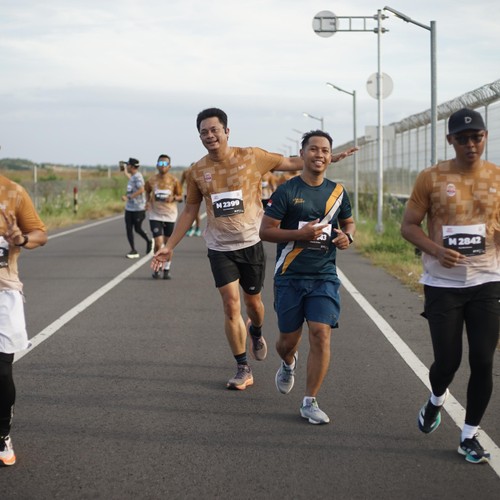 Race photo from KEDIRI HALF MARATHON 2026