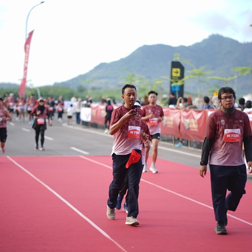 Race photo from KEDIRI HALF MARATHON 2026