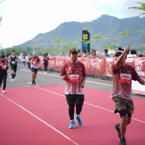 Race photo from KEDIRI HALF MARATHON 2026