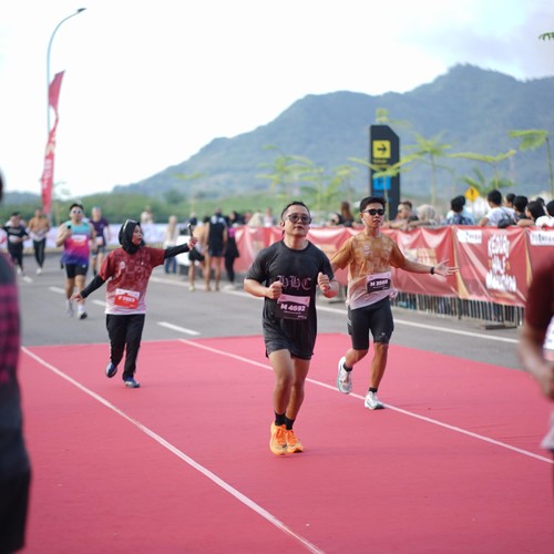 Race photo from KEDIRI HALF MARATHON 2026