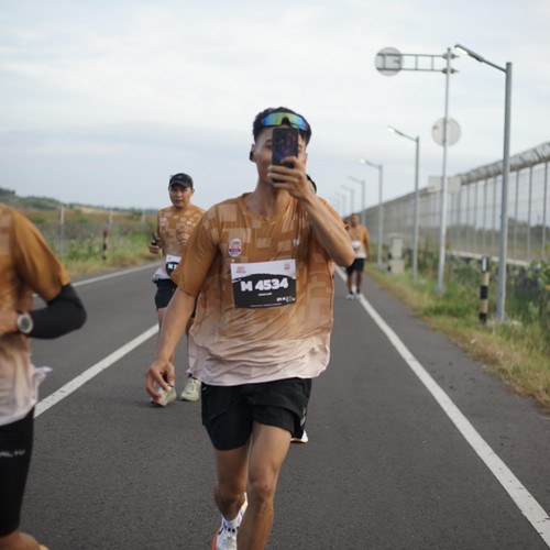 Race photo from KEDIRI HALF MARATHON 2026