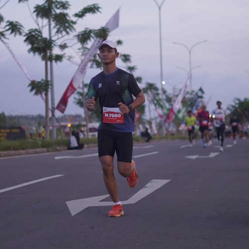 Race photo from KEDIRI HALF MARATHON 2026