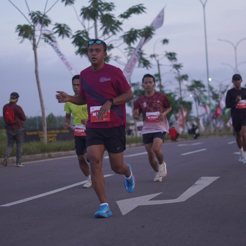 Race photo from KEDIRI HALF MARATHON 2026