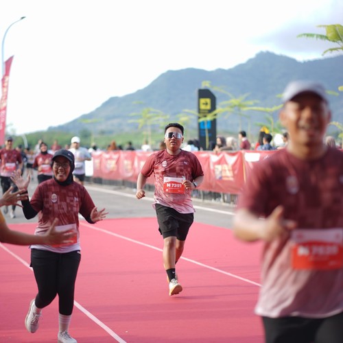 Race photo from KEDIRI HALF MARATHON 2026