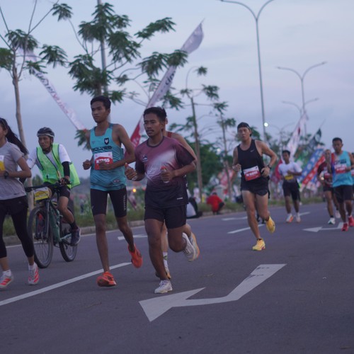 Race photo from KEDIRI HALF MARATHON 2026