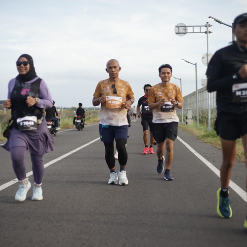 Race photo from KEDIRI HALF MARATHON 2026