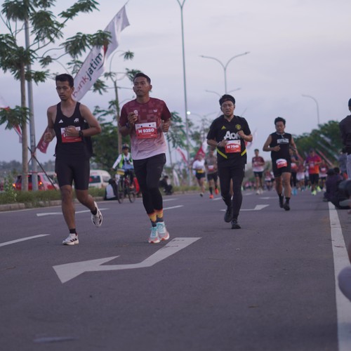 Race photo from KEDIRI HALF MARATHON 2026
