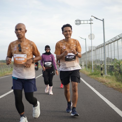 Race photo from KEDIRI HALF MARATHON 2026