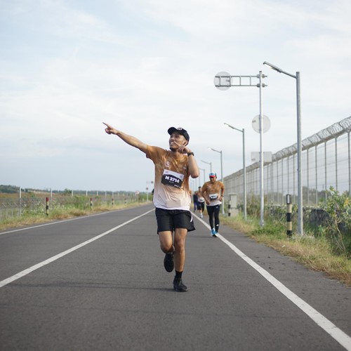 Race photo from KEDIRI HALF MARATHON 2026