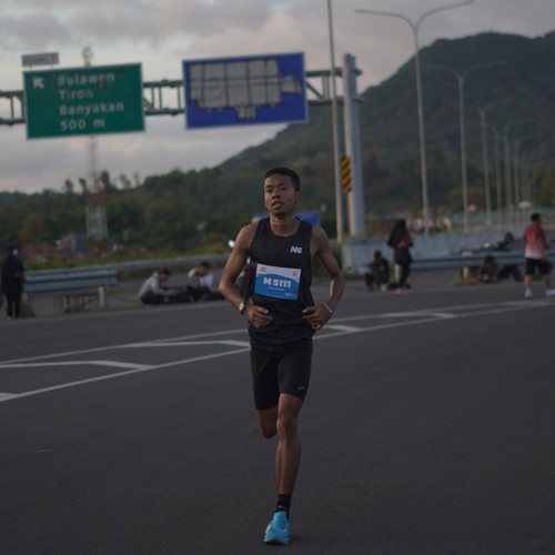 Race photo from KEDIRI HALF MARATHON 2026