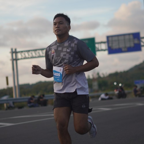 Race photo from KEDIRI HALF MARATHON 2026